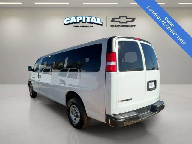 Used 2024 Summit White Chevrolet 1LT image 3