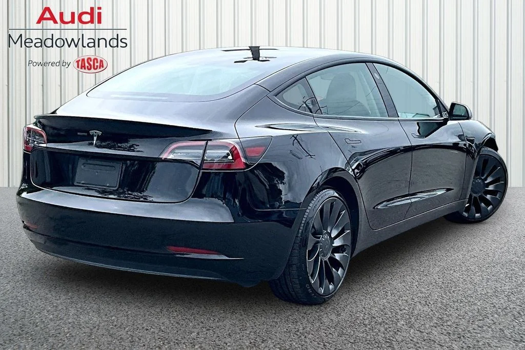 Used 2023  Tesla Performance image 6