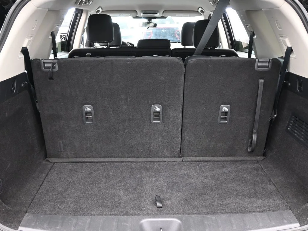 2025 Nissan Pathfinder SV - Photo 41