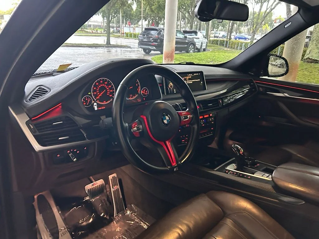 Used 2014 Black BMW xDrive50i image 7