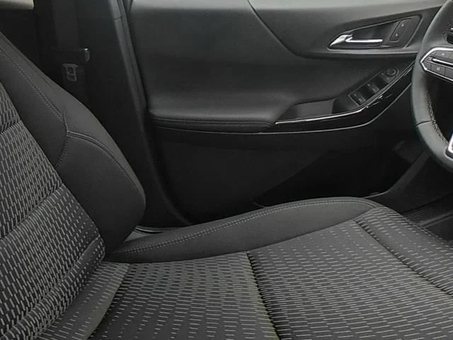 New 2027 Lakeshore Blue Metallic Chevrolet LT image 37