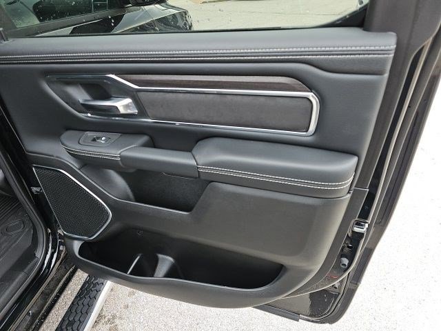 2026 RAM 1500 Laramie - Photo 16