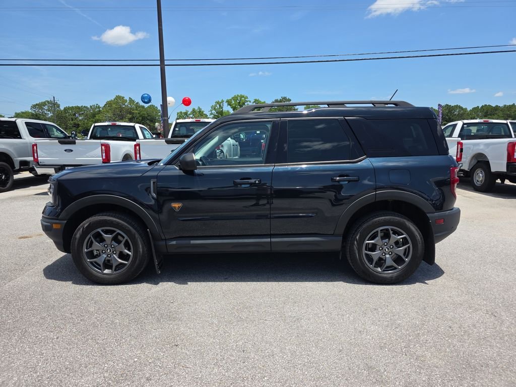Used 2021 Blue Ford Badlands image 4