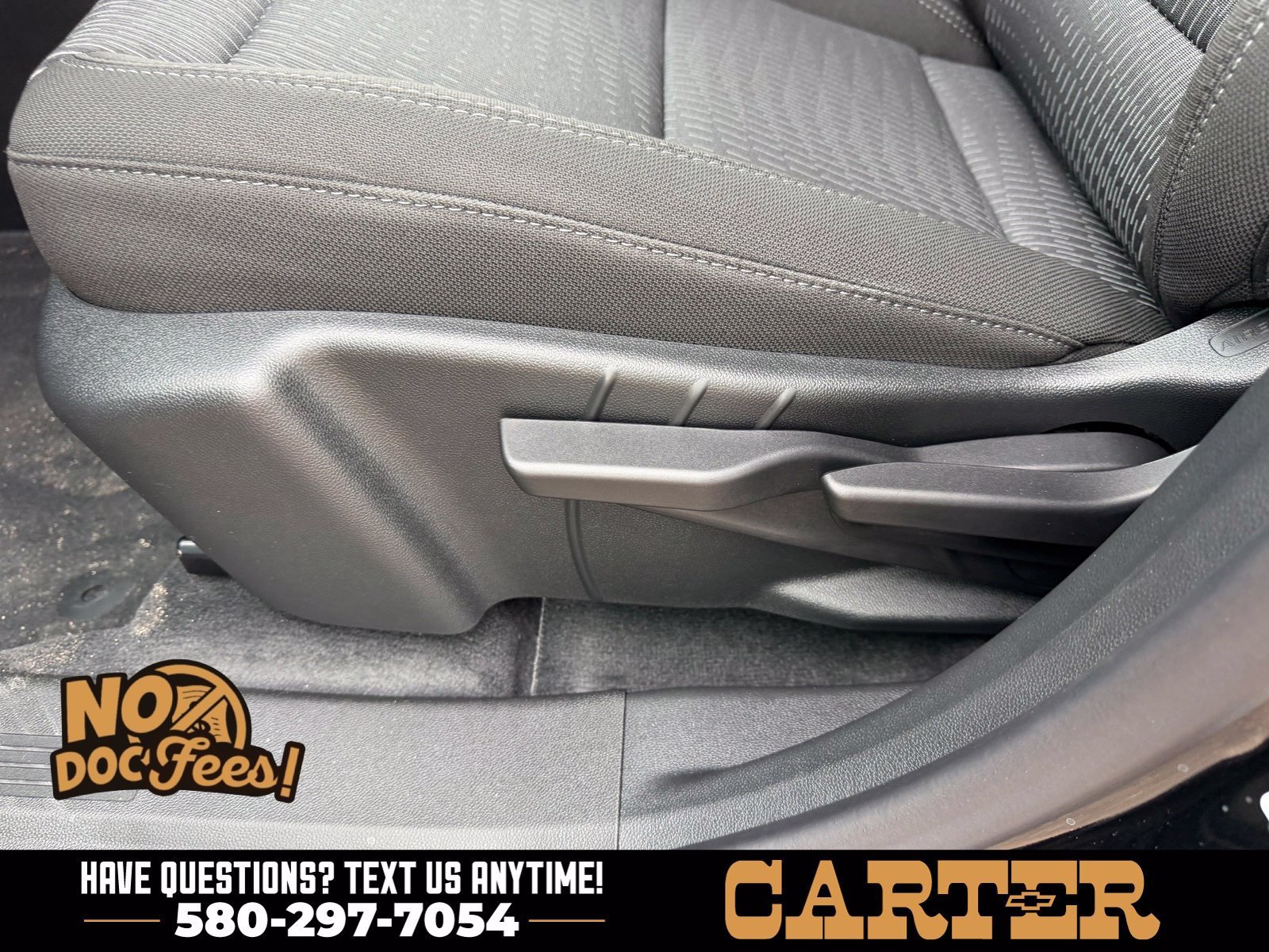 2027 Chevrolet Equinox LT - Photo 23