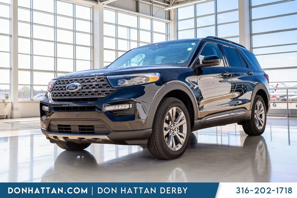 2023 Ford Explorer XLT 4WD's photo