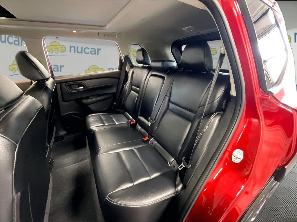 Used 2023 Red Nissan SL image 15