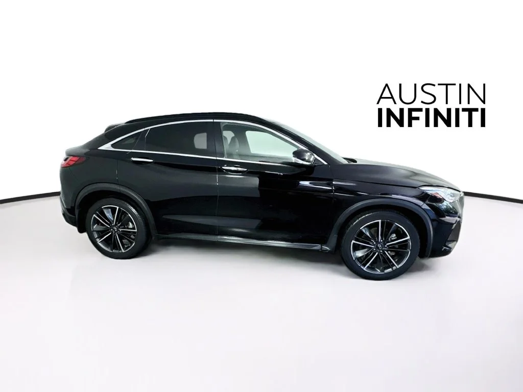 Certified Used 2022 Black INFINITI LUXE image 10
