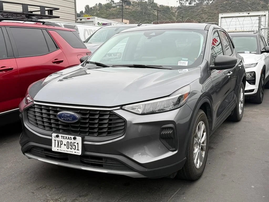 Used 2024 Gray Ford Active image 2