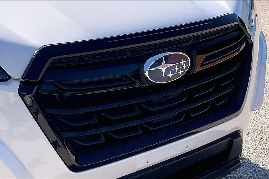 Used 2023 White Subaru Premium image 31