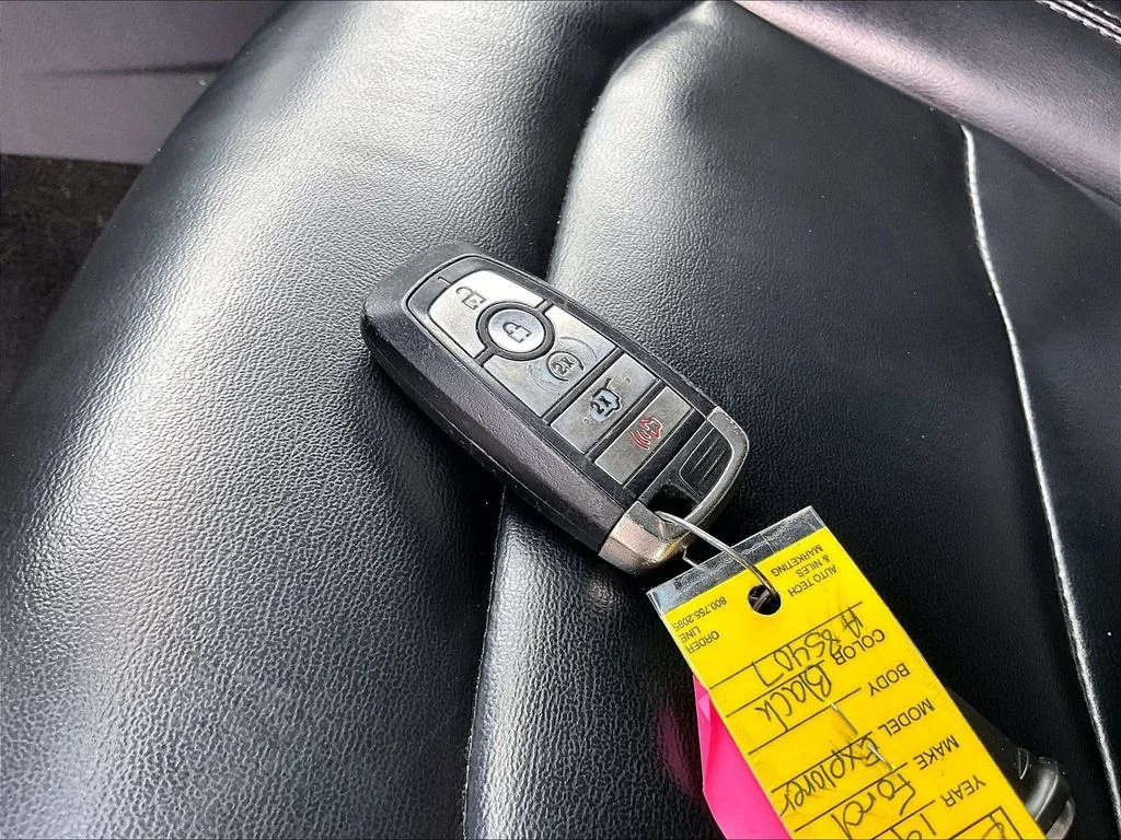 Used 2019 Black Ford XLT image 10