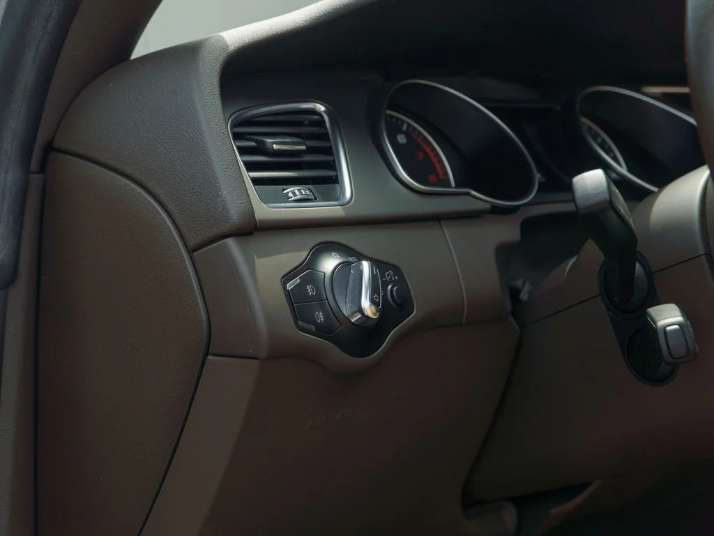 Used 2013  Audi  image 29