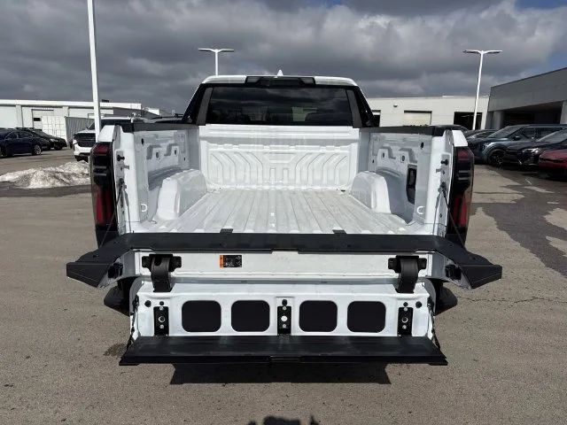 2026 GMC Sierra EV Elevation - Photo 9