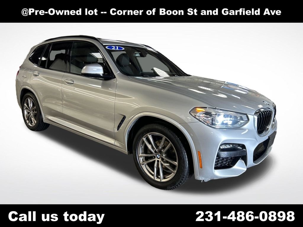 Used 2021 Silver BMW xDrive30i image 7
