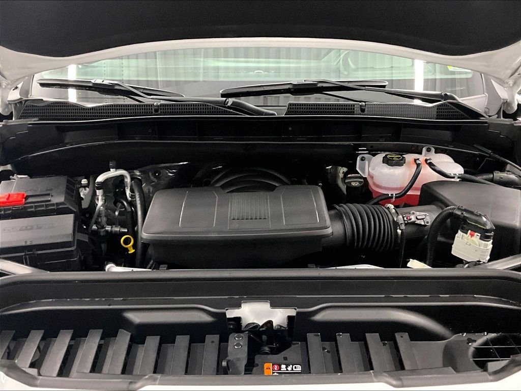 Used 2026 Summit White GMC Elevation image 29