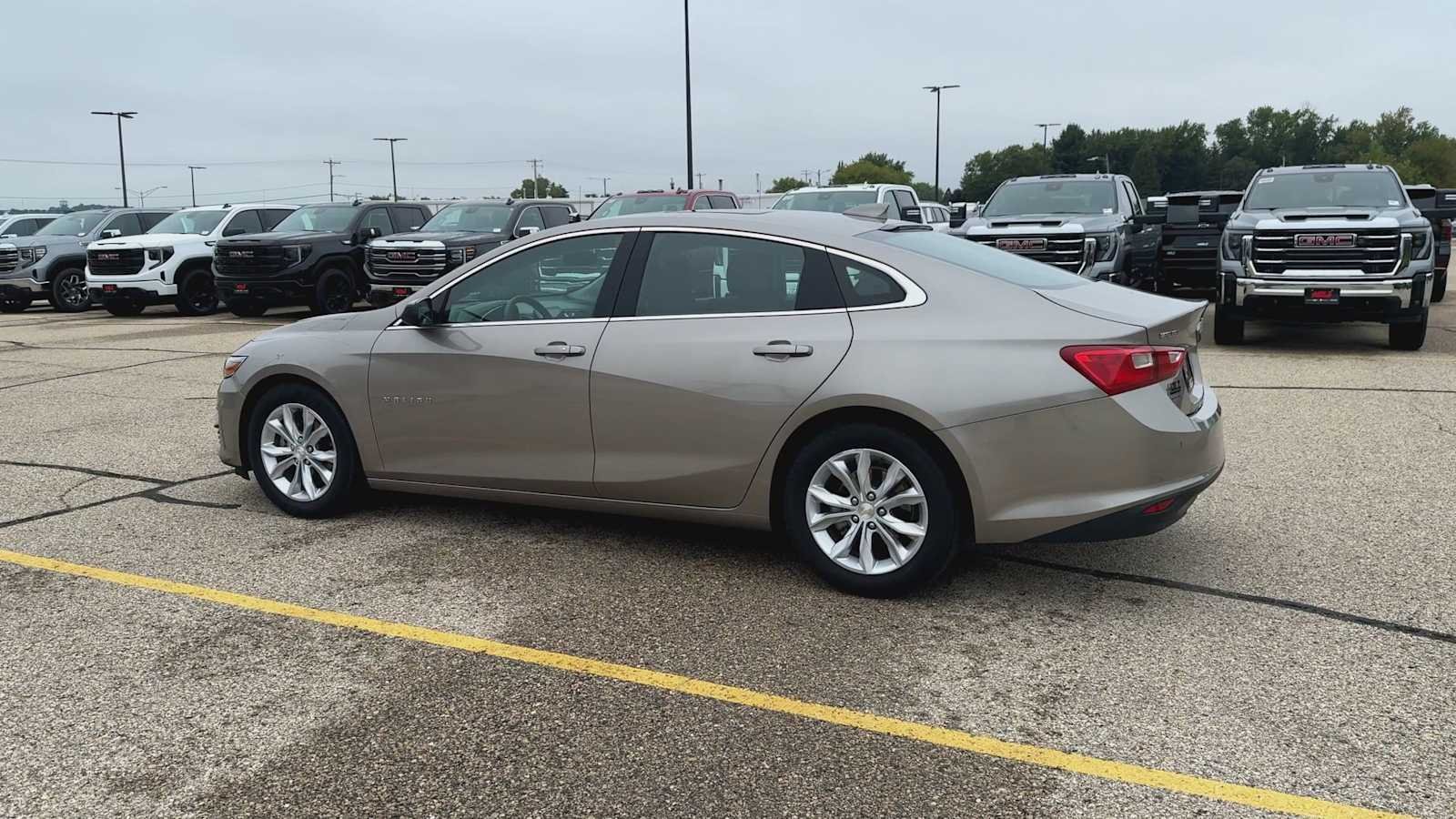 Certified Used 2024 Mineral Gray Metallic Chevrolet 1LT image 6
