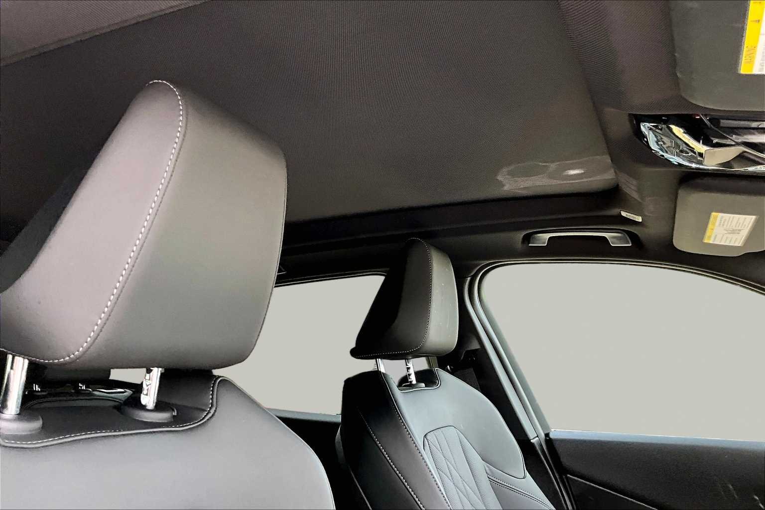 Used 2026 Alpine White BMW 30 xDrive image 26