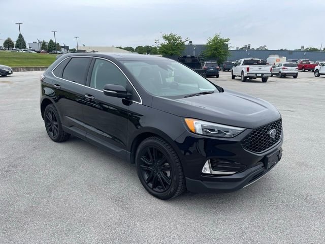 2022 Ford Edge Titanium AWD's photo