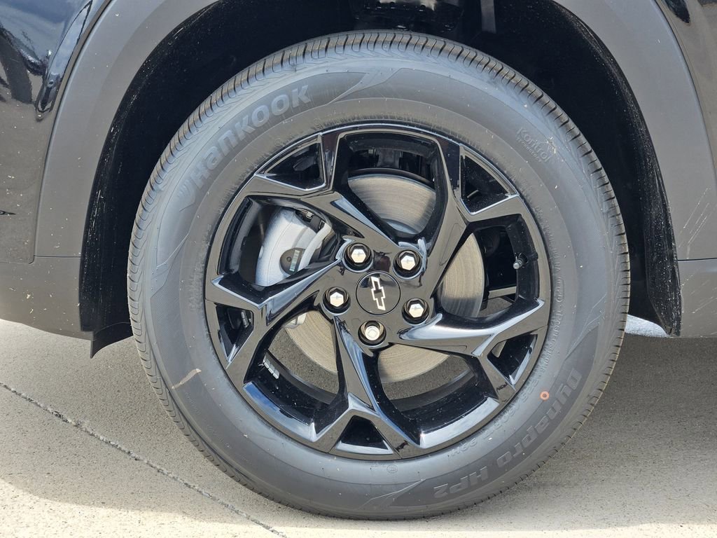 2026 Chevrolet Trax LT - Photo 11