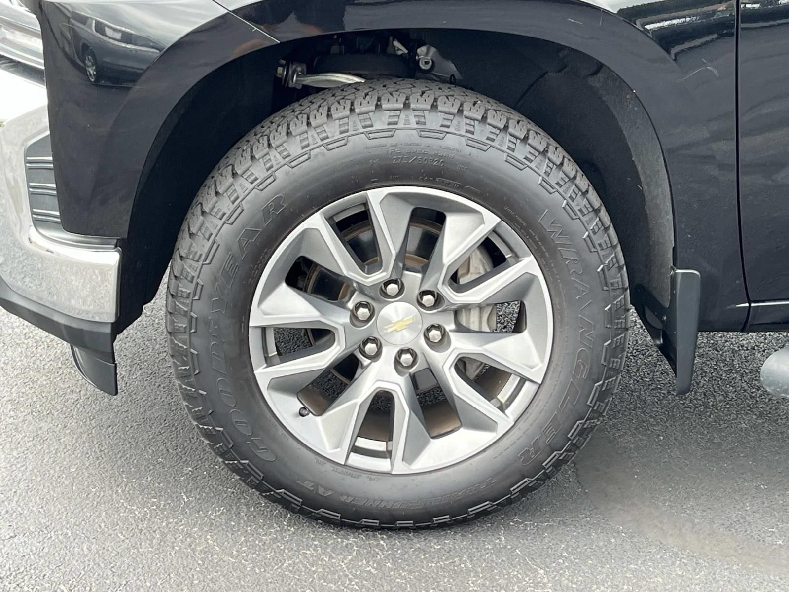 Used 2019 BLACK Chevrolet LT image 11