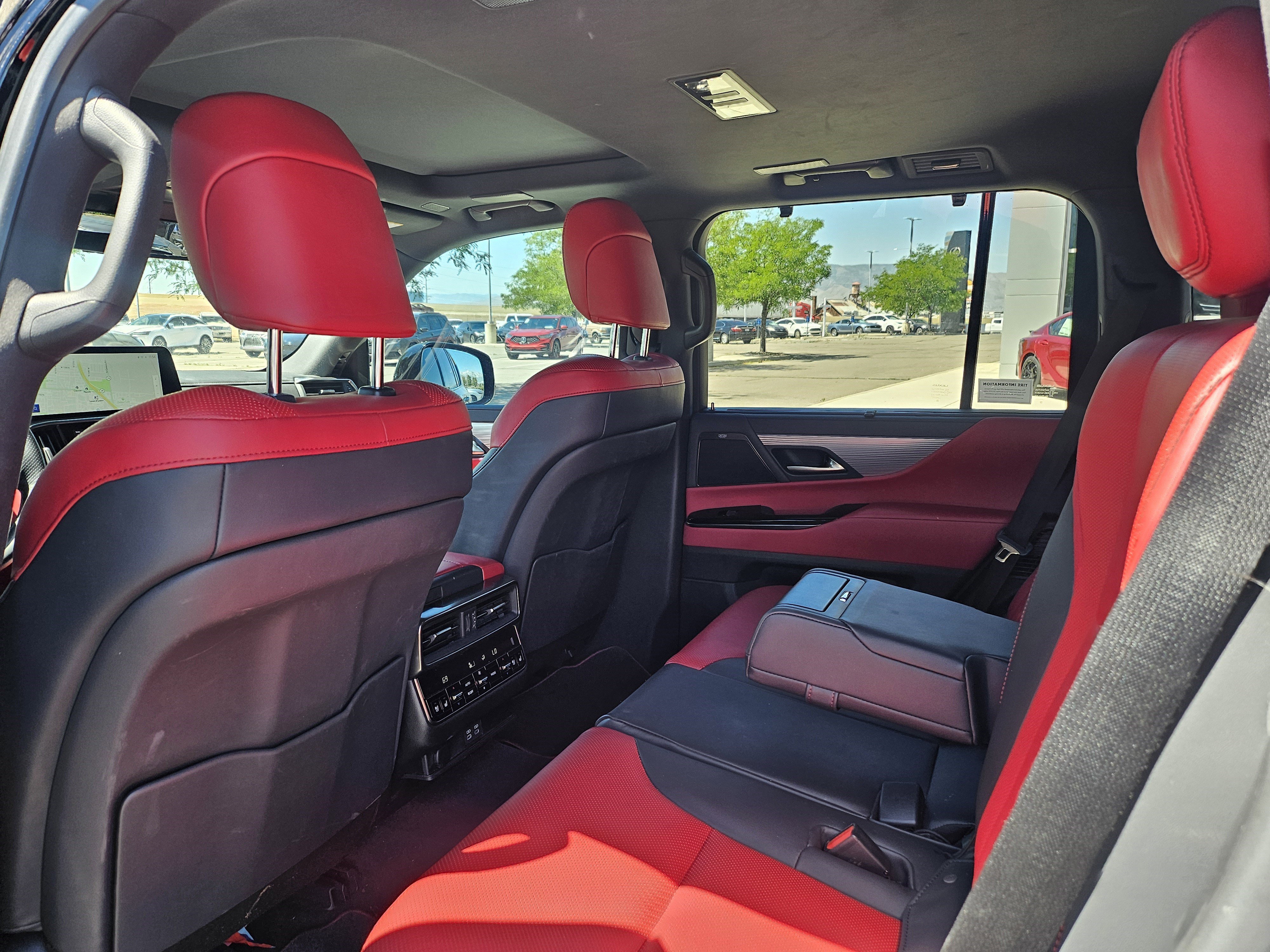 Used 2024 Black Lexus 600 F SPORT image 16