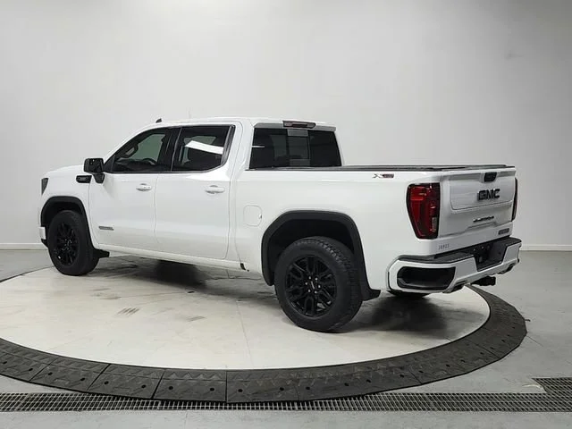 Used 2024 Summit White GMC Elevation image 5