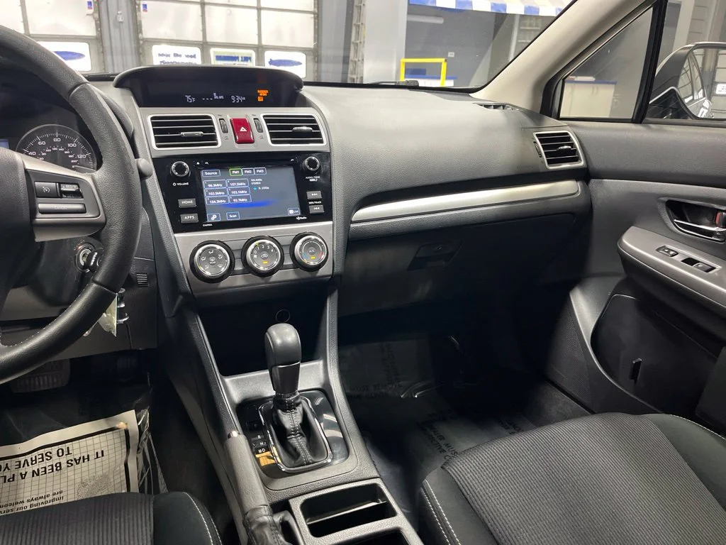 Used 2016 Ice Silver Metallic Subaru 2.0i Sport Premium image 22