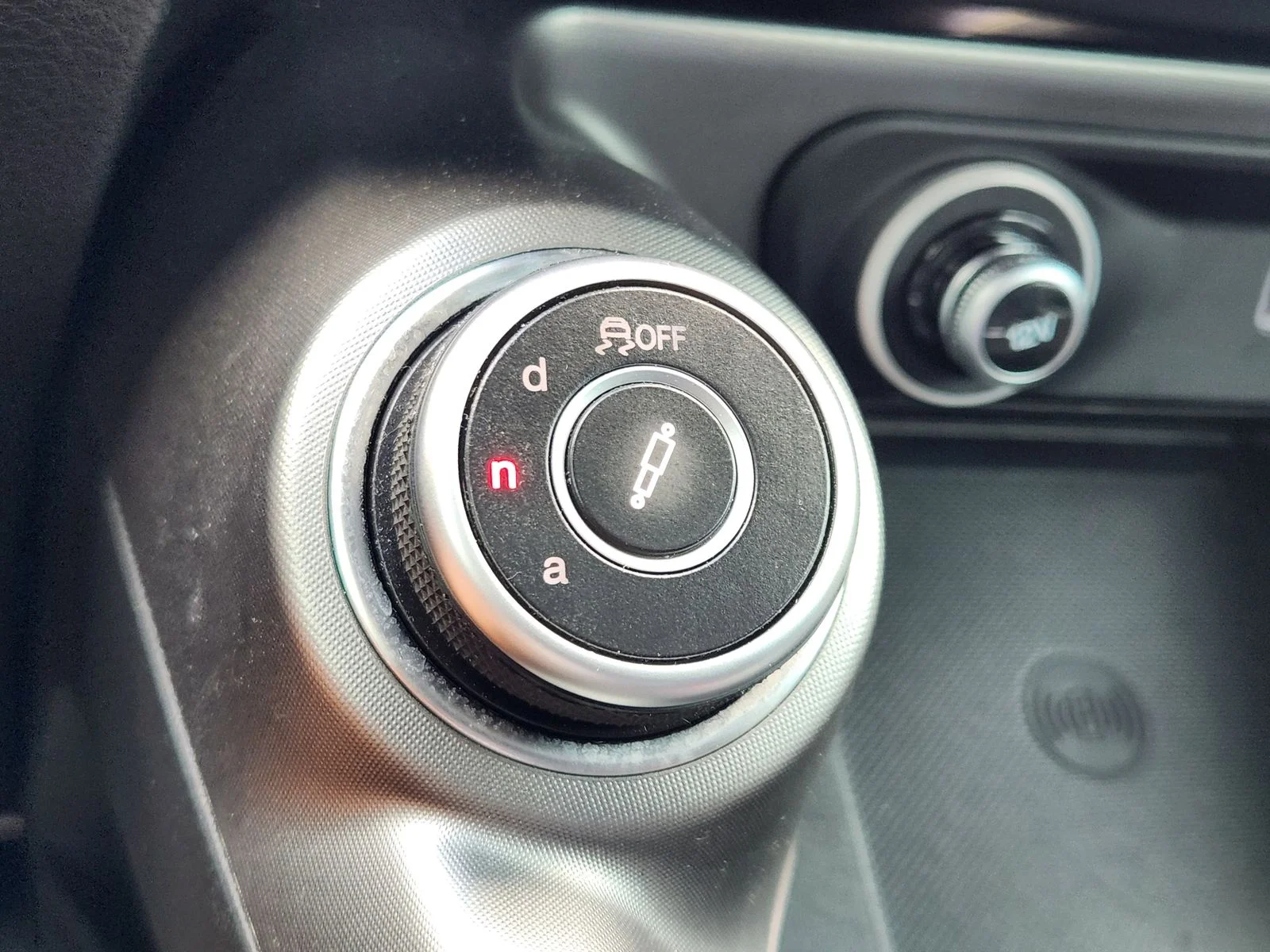 Used 2024 White Alfa Romeo Veloce image 19
