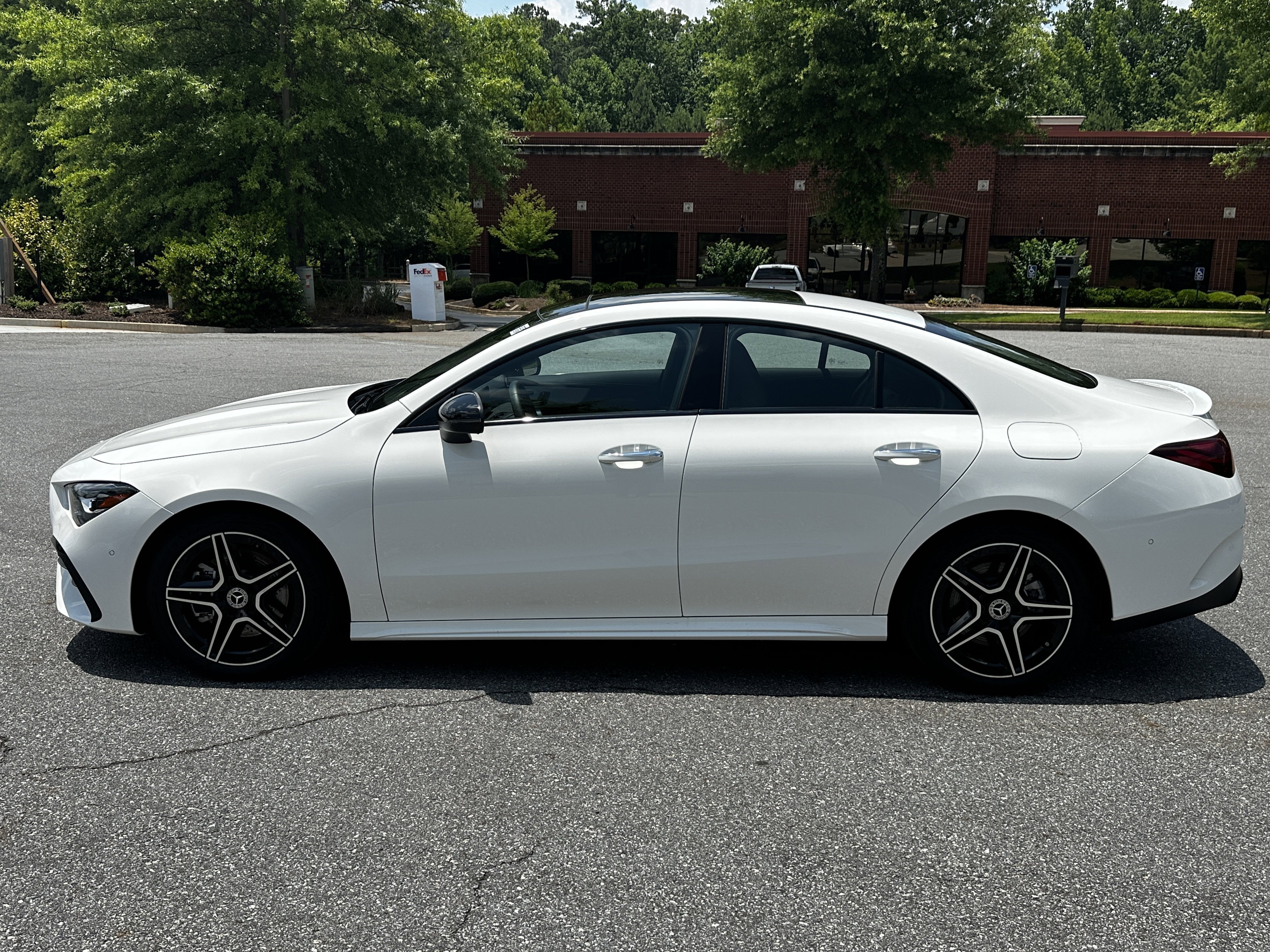 Used 2025  Mercedes-Benz CLA 250 image 5