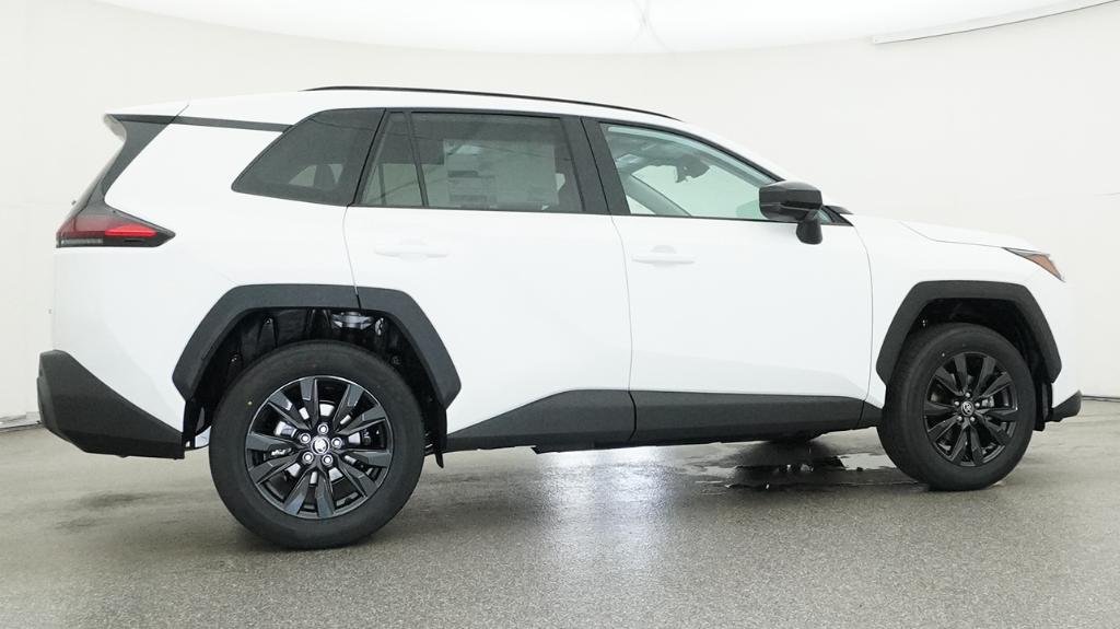 New 2026 Ice Cap Toyota XLE Premium image 2