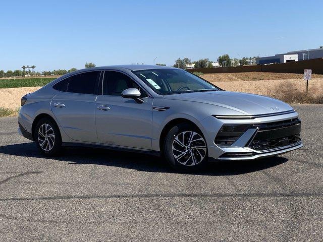 New 2026 Aero Silver Hyundai Blue image 32