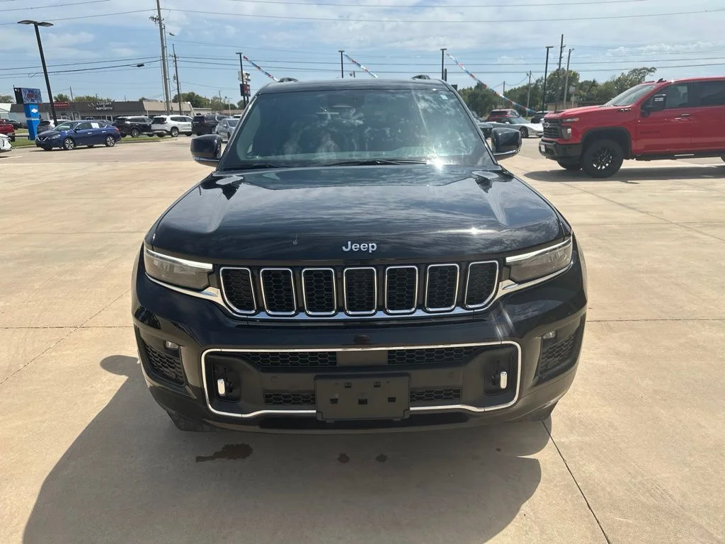 Used 2023 Black Jeep Overland image 27
