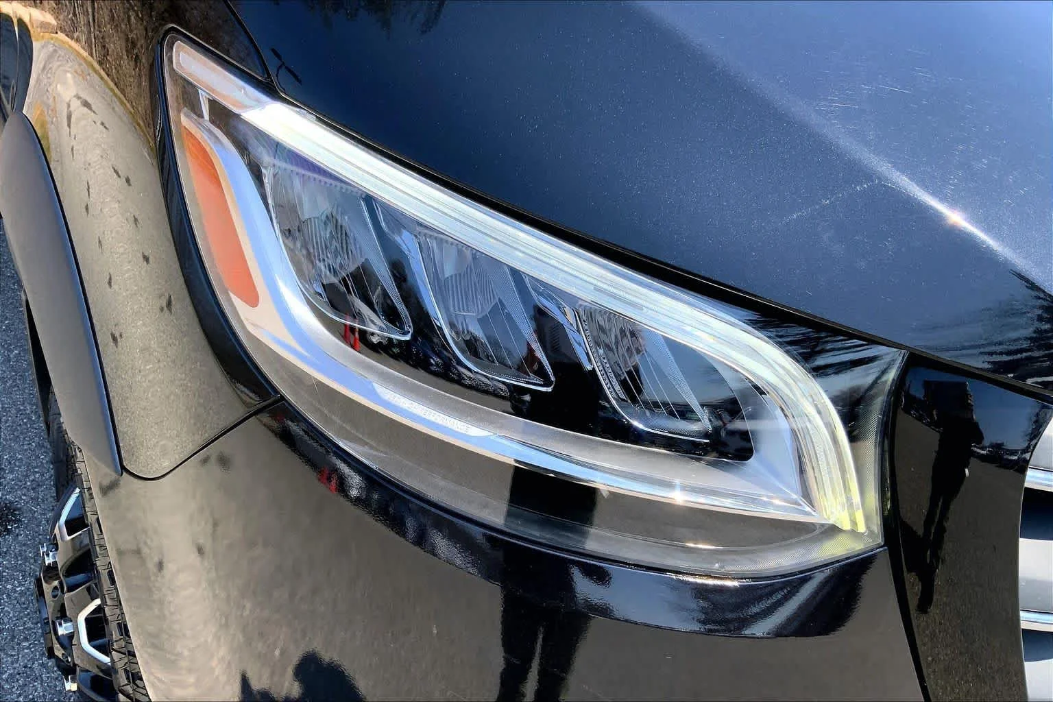 Used 2022 Obsidian Black Metallic Mercedes-Benz  image 28