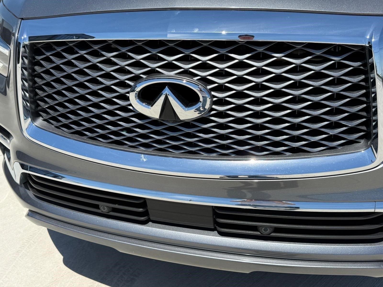 Used 2019 Graphite Shadow INFINITI LUXE image 15