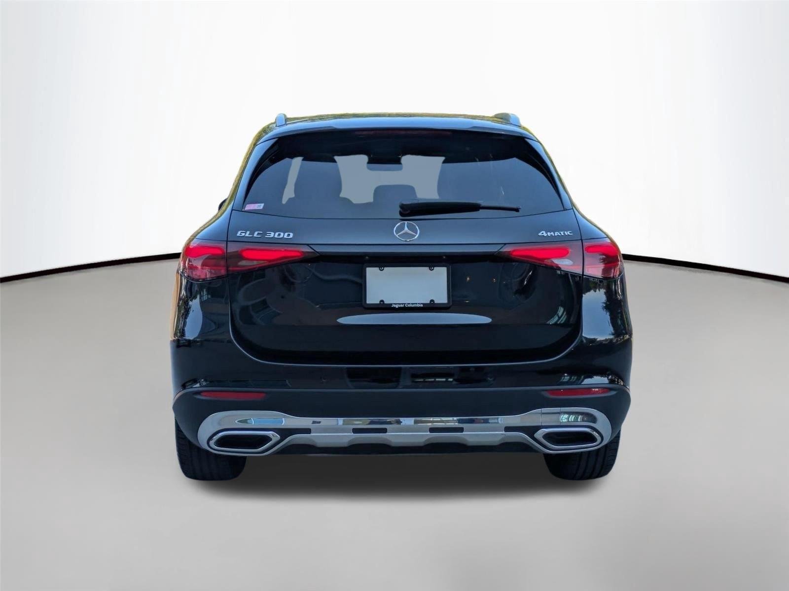 Used 2024 Black Mercedes-Benz GLC 300 image 6