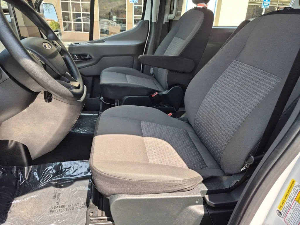 Used 2023 White Ford XLT image 11