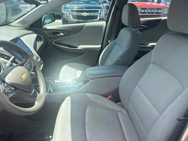 2025 Chevrolet Malibu 1LT - Photo 12