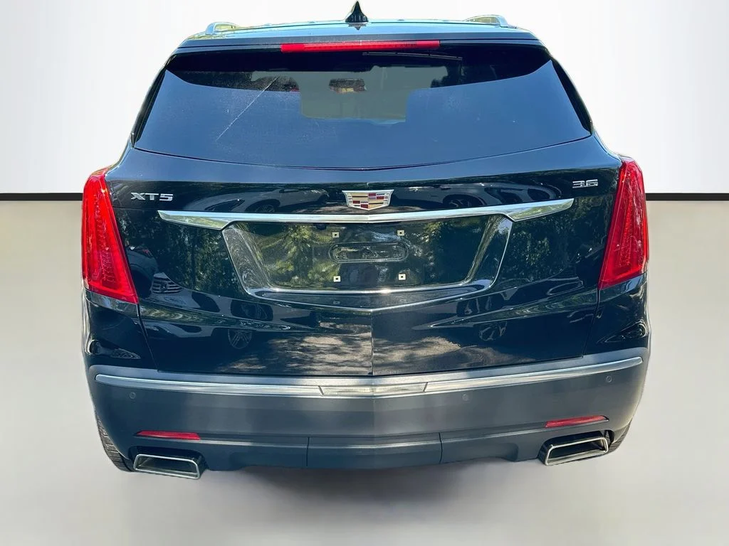 Used 2017 Black Metallic Cadillac Luxury image 6