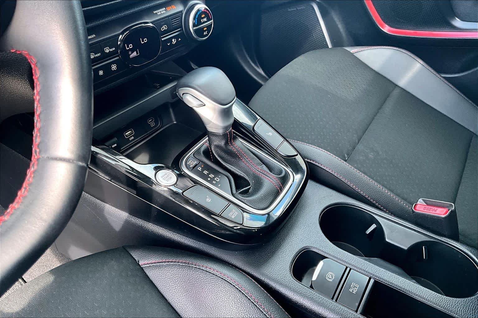 Used 2024 Snow White Pearl Kia GT-Line image 15