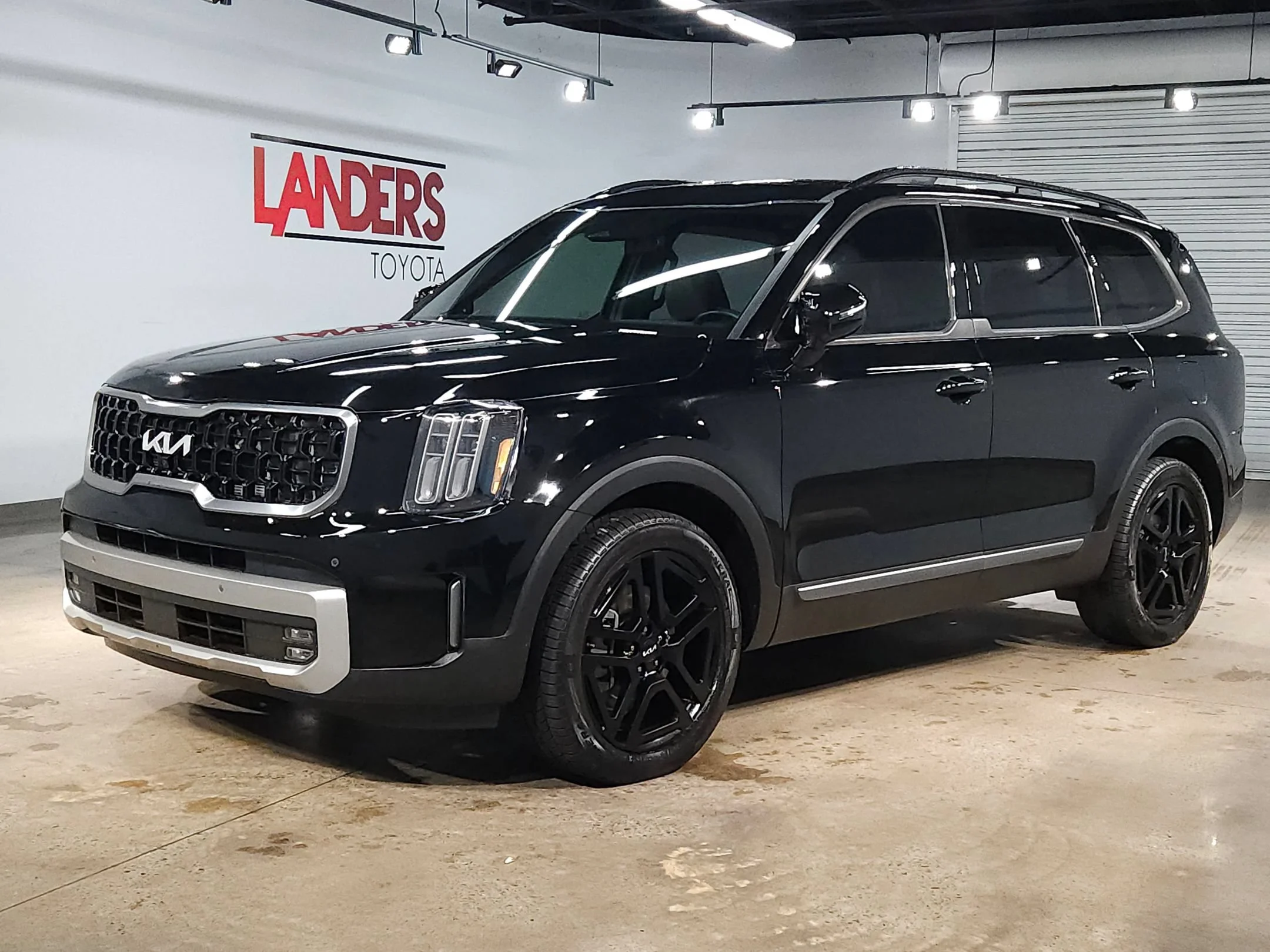 Used 2023 Ebony Black Kia SX X-Line image 3