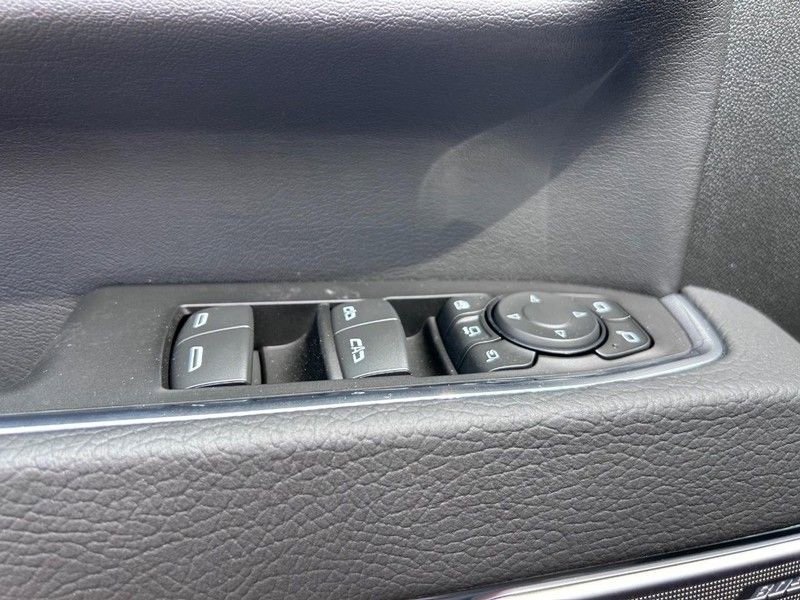 2025 GMC Sierra 3500HD Denali - Photo 16