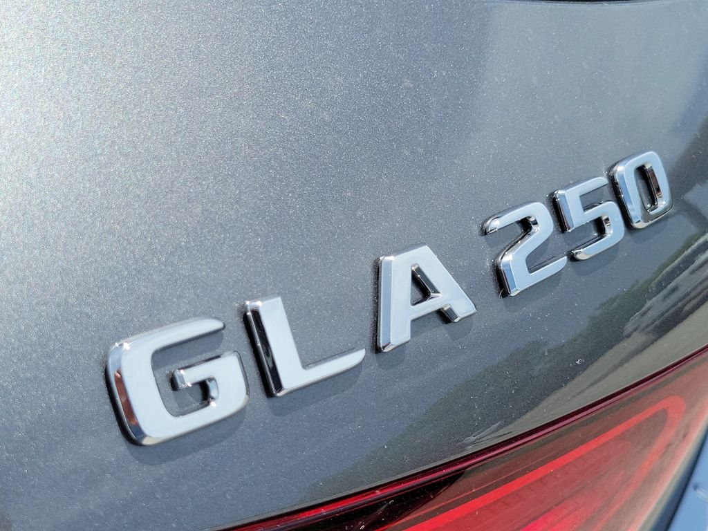 New 2026 Gray Mercedes-Benz GLA 250 image 8