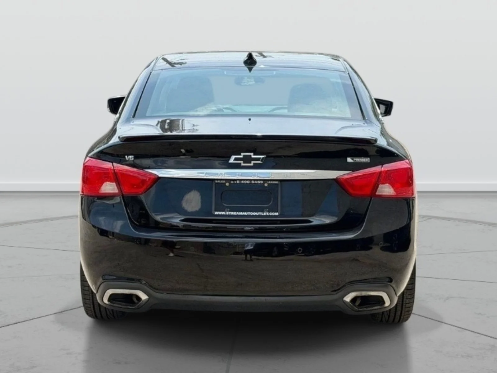 Used 2019 Black Chevrolet Premier image 5