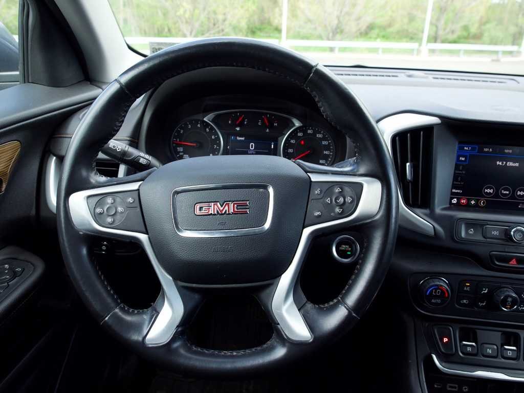 Used 2021 Satin Steel Metallic GMC SLE image 15