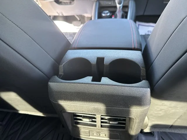 Used 2023 Red Chevrolet Z71 image 43