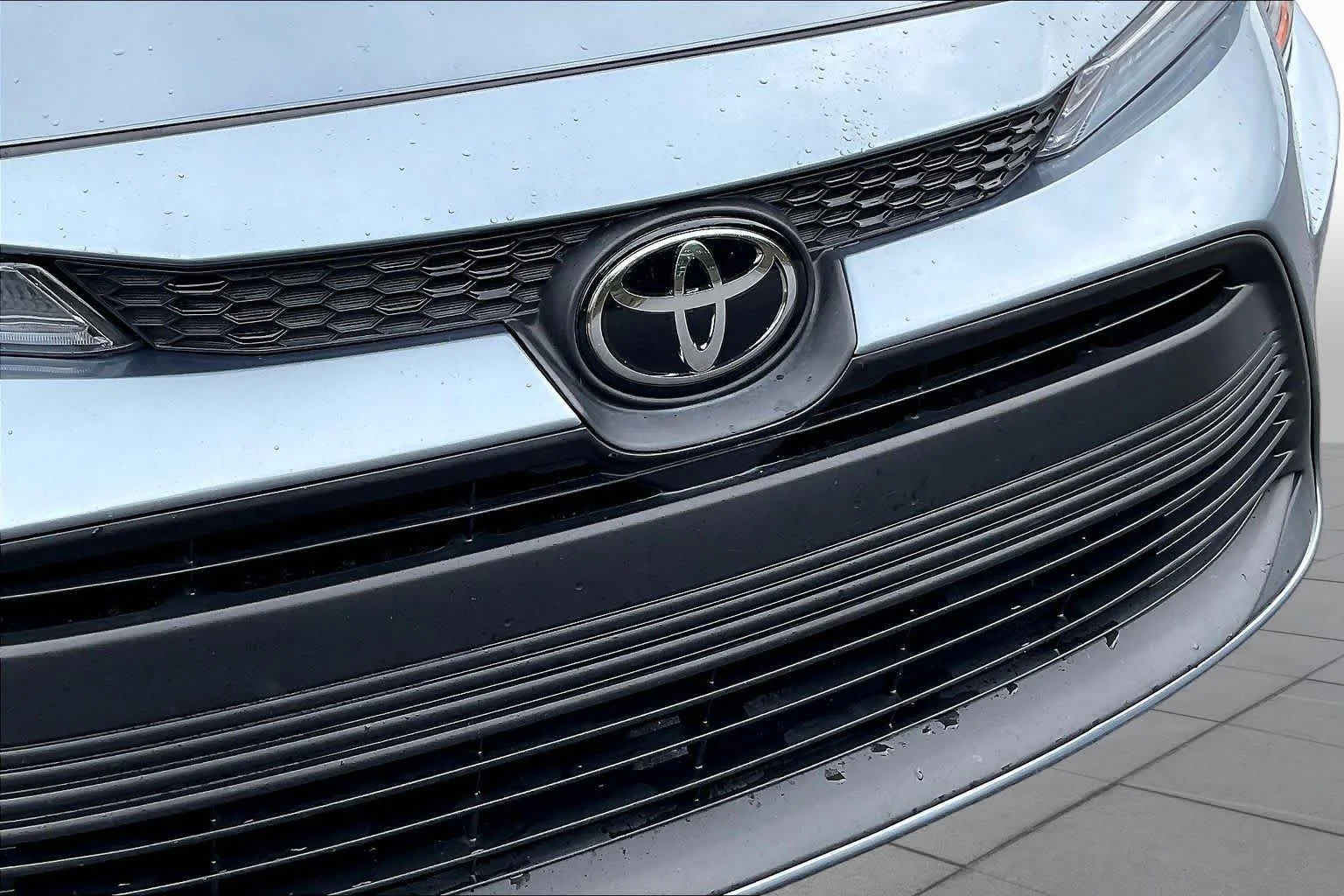 Used 2024 Celestite Toyota LE image 29