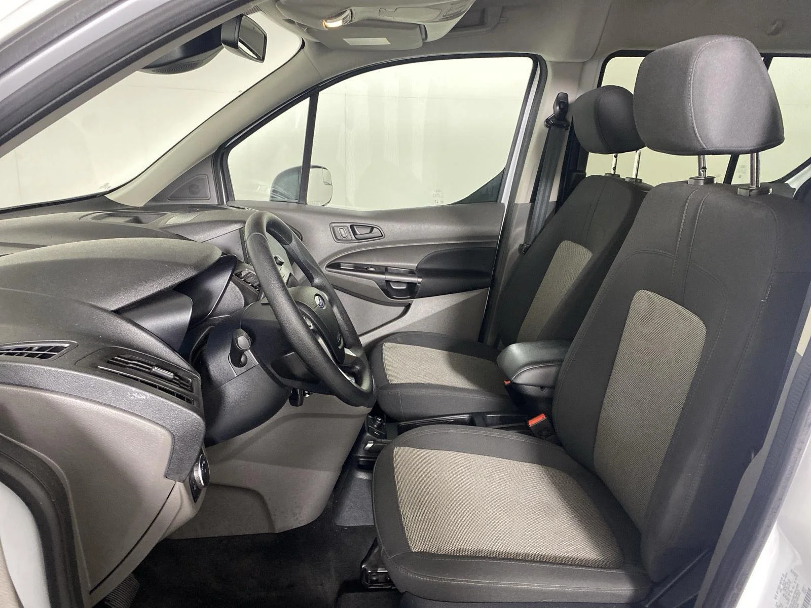Used 2023 Frozen White Ford XL image 13