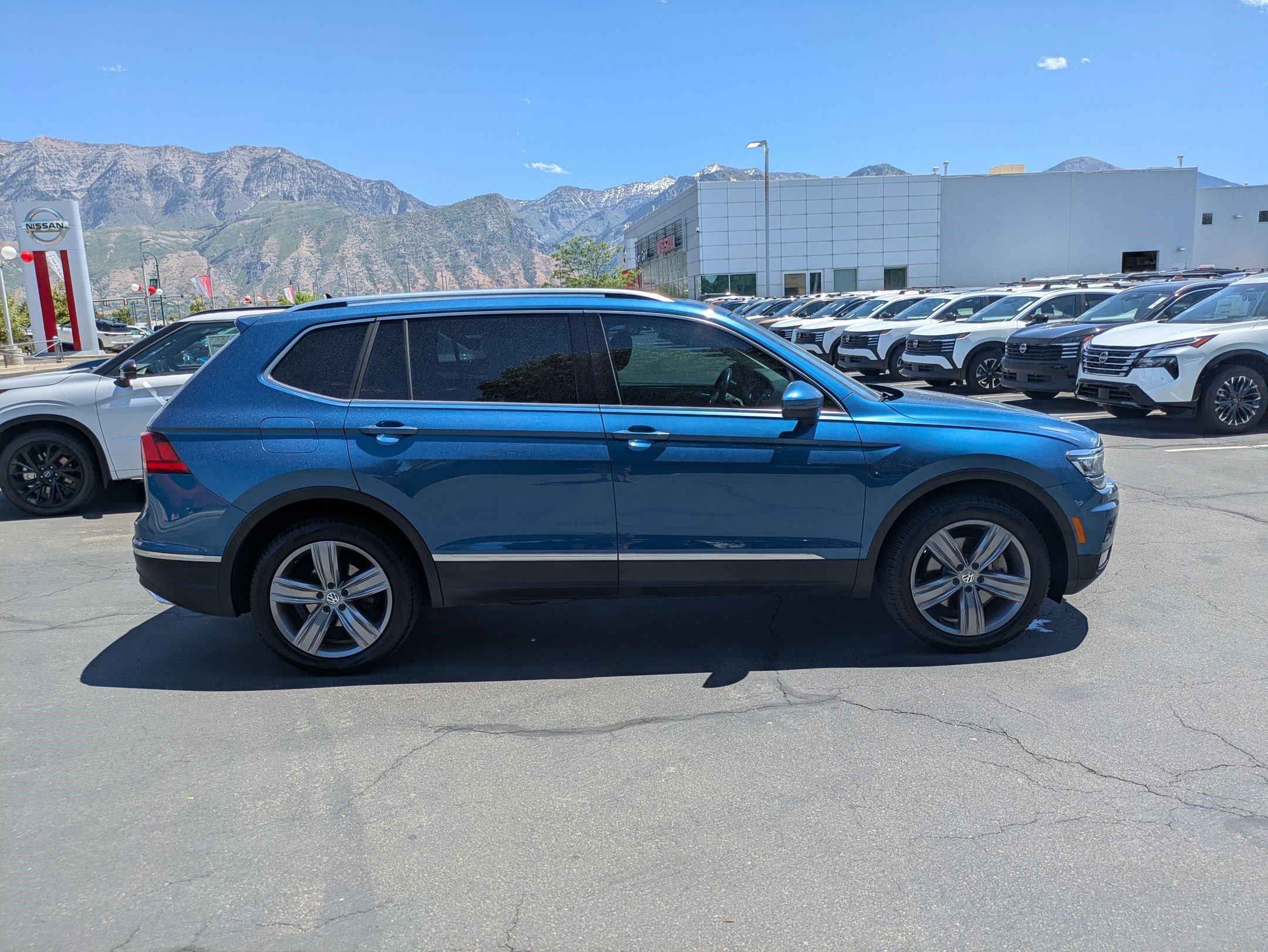 Used 2018 Volkswagen Tiguan SEL Premium with VIN 3VV4B7AX4JM177067 for sale in Orem, UT