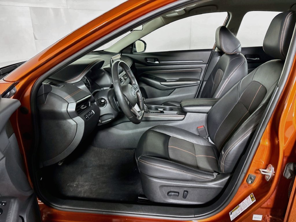 Used 2022 Sunset Nissan 2.5 SR image 11