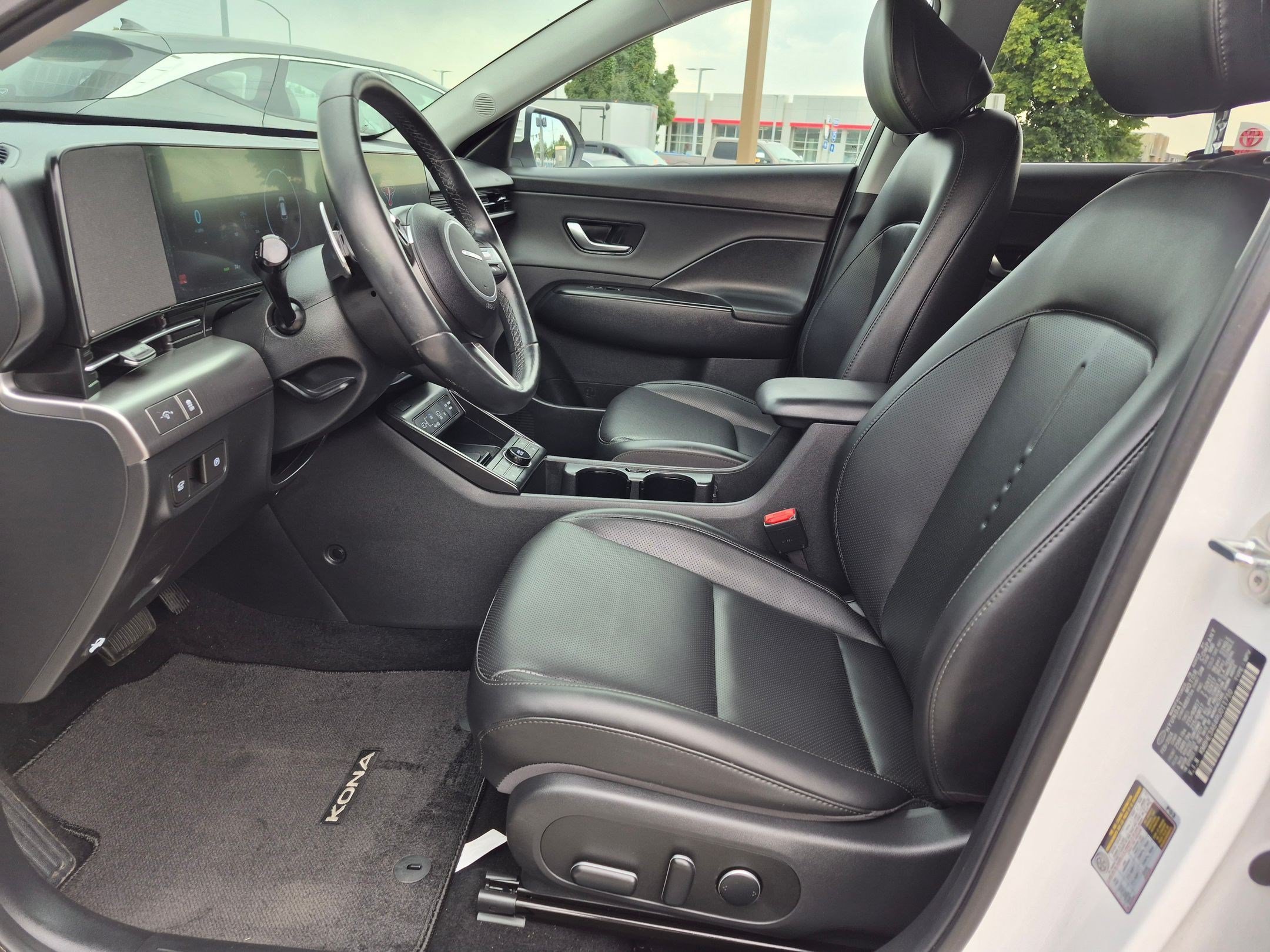 Certified Used 2024 Atlas White Hyundai Limited image 16