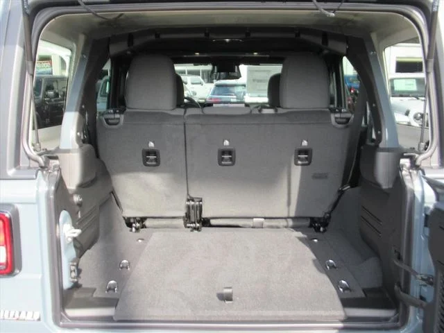 New 2026 Anvil Clear-Coat Exterior Paint Jeep Sport S image 29